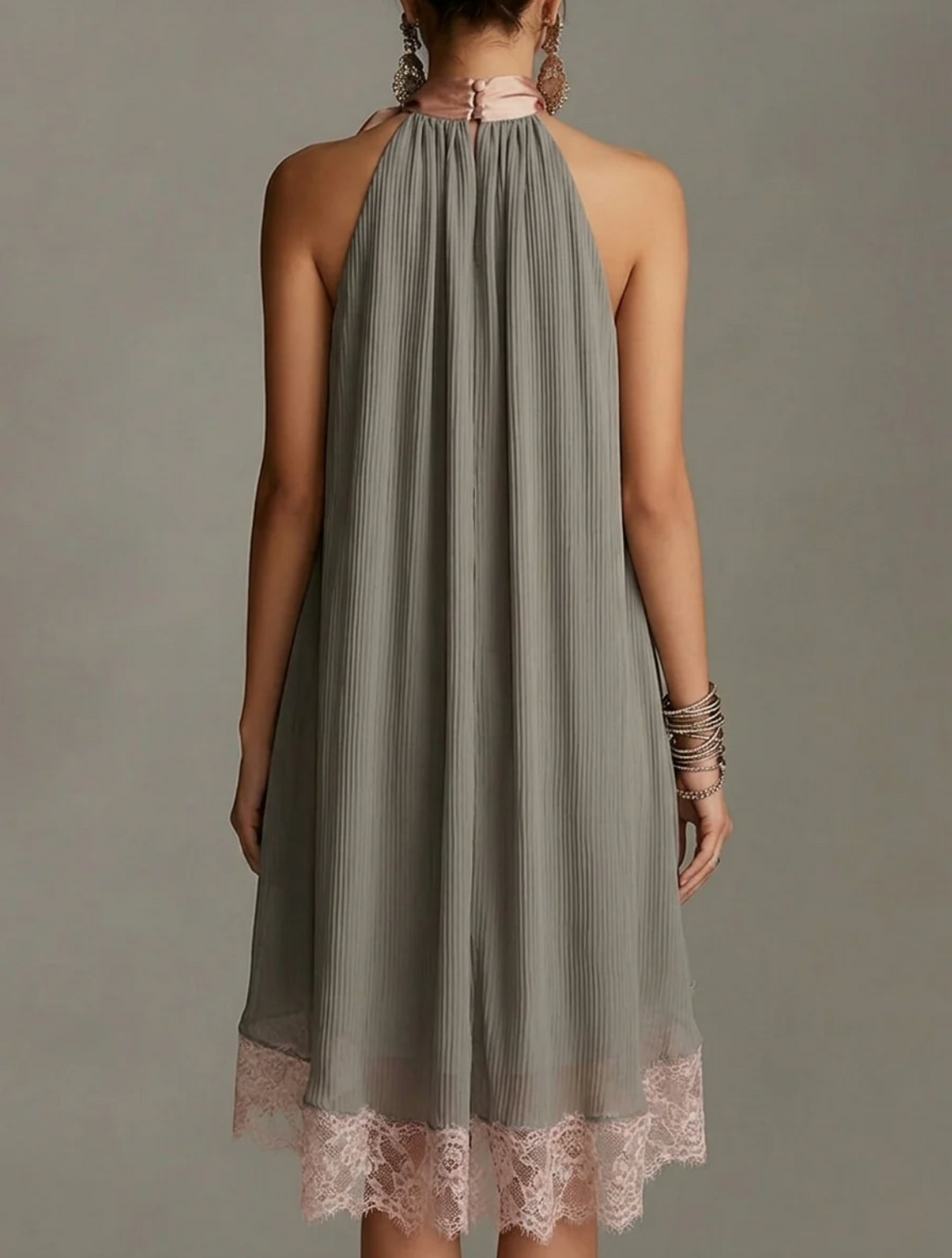 Azahara | Mini vestido de satén con lazo rosa y encaje