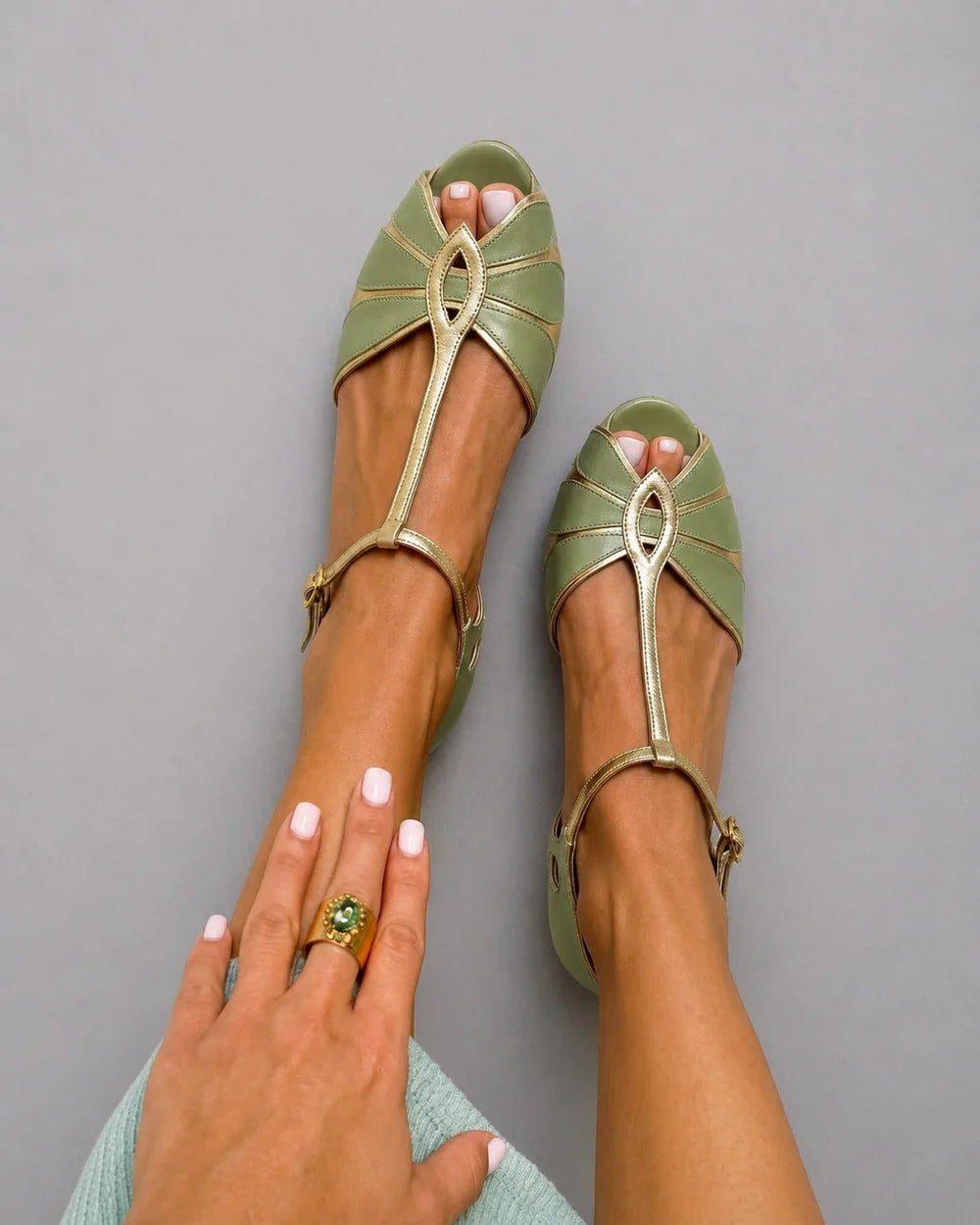 Estela Zapatos con Tacón Ancho y Correa en T